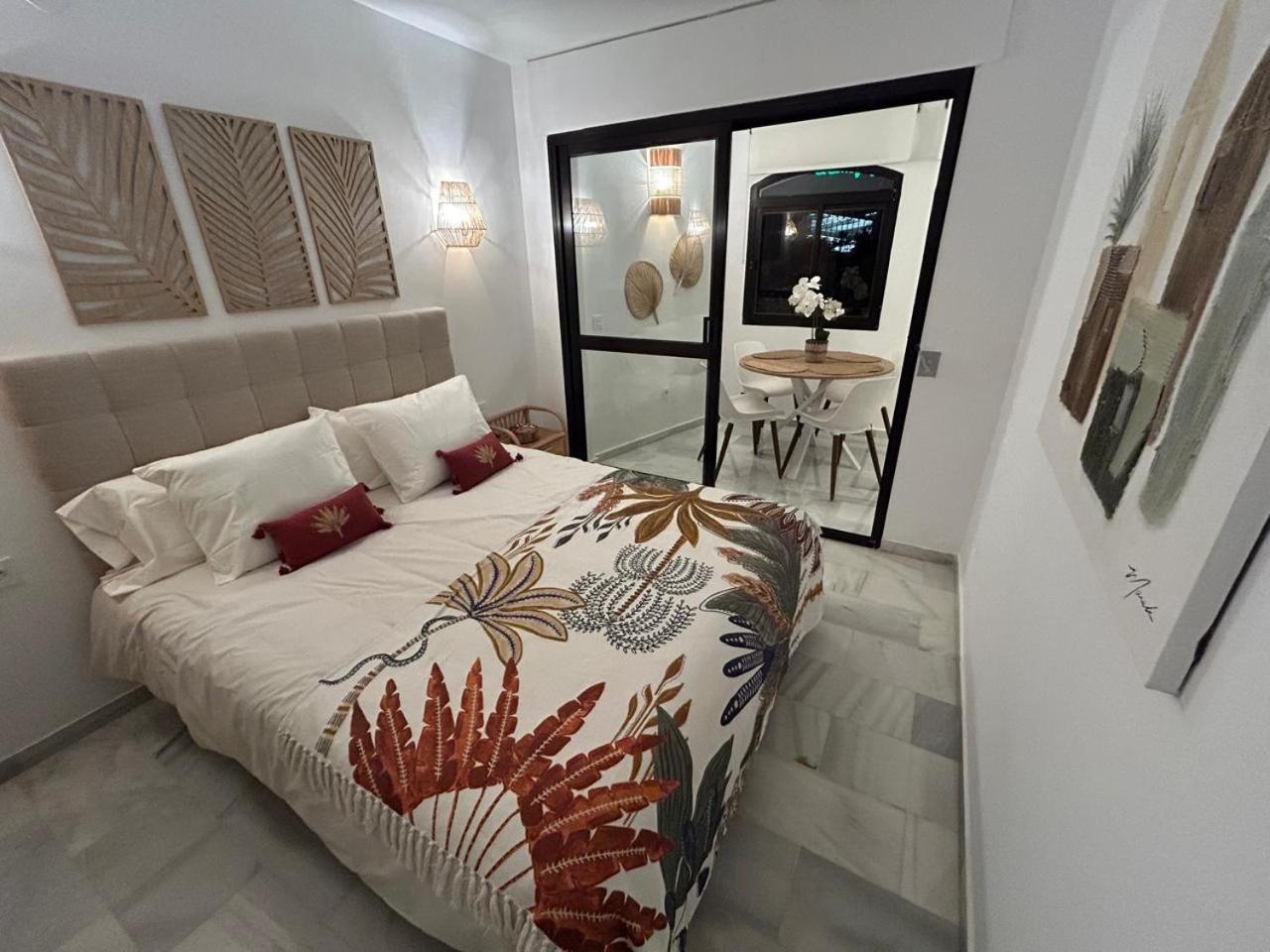 Nomad Stays Milos Y Bali Marbella Esterno foto